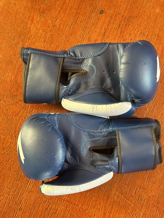 Перчатки и Лапка перчатка для бокса