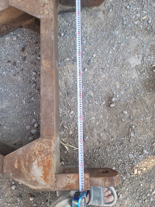 Дышло прицепа усилинний