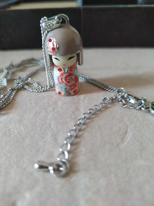 Обеци и Гривна Сваровски