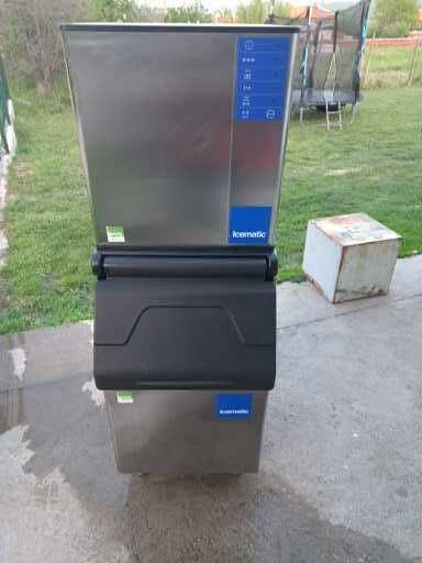 Професионален Ледогенератор Brema