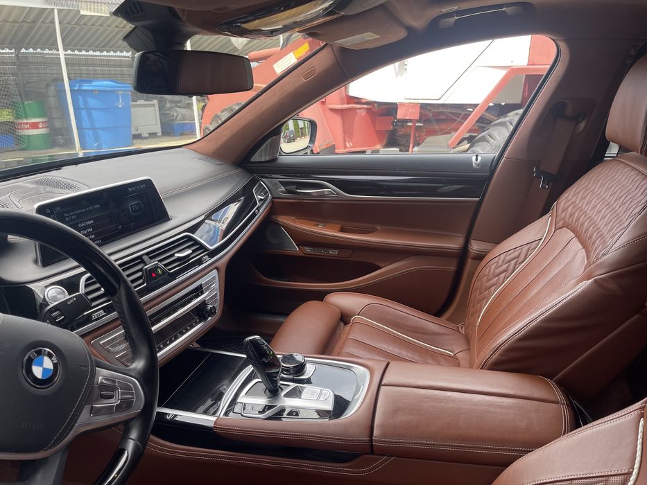 BMW 740 xdrive InDividual