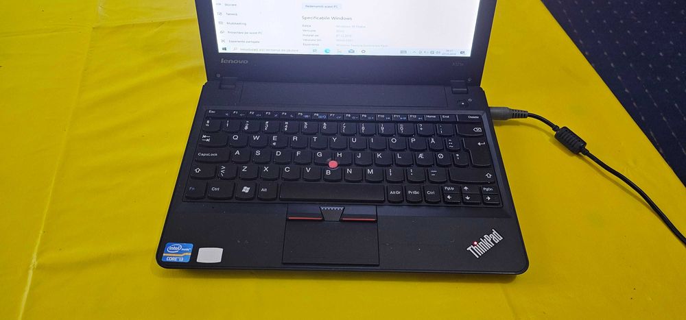 Laptop Lenovo X121e, FARA Baterie, i3-2357M, 8Gb, 120Gb SSD, 11.6inch