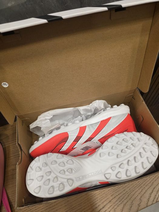 Бутсы Adidas Predator размер 42