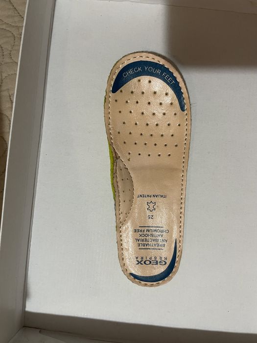 Зимни боти Geox за момиче, размер 25