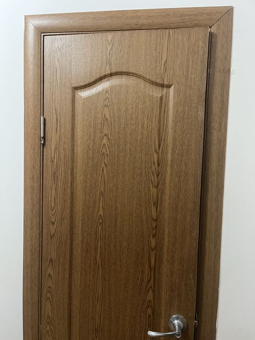 Продам межкомнатные двери б/у