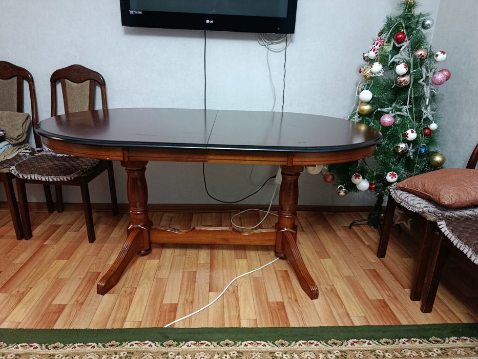 Продам стол. Раздвижной