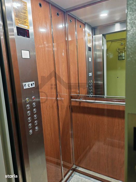 Vand apartament 3 camere