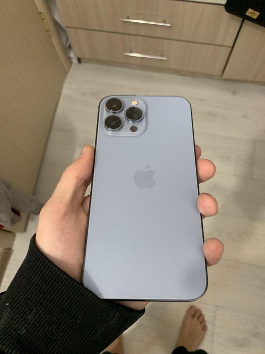 Продам IPhone 13 pro max