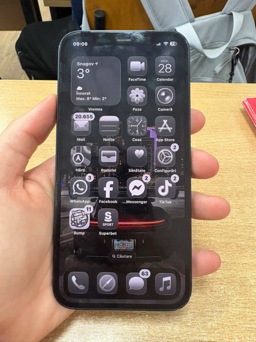 Iphone 12 utilizat