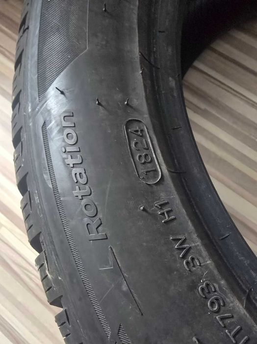 Set iarna 2024 Hankook 215/55R18