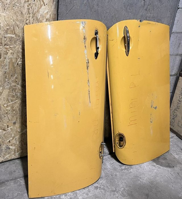 Двери Mini Cooper R50 R53 R56.