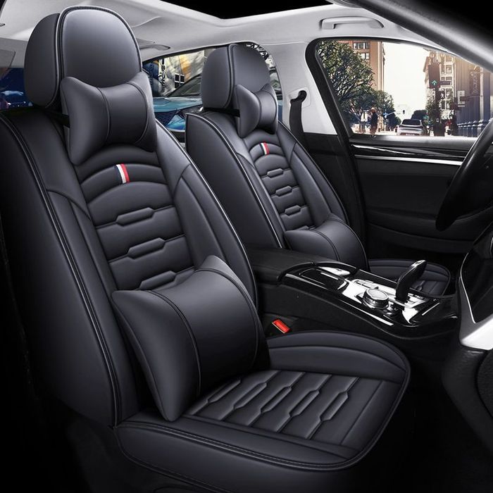 Чехлы в салон автомобиля