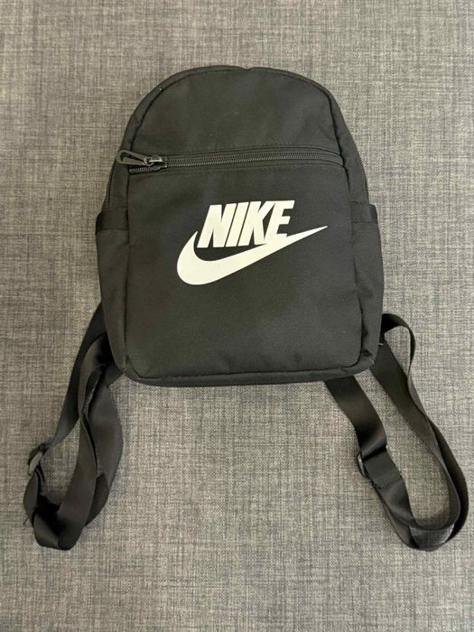 Оригинална дамска раница Nike