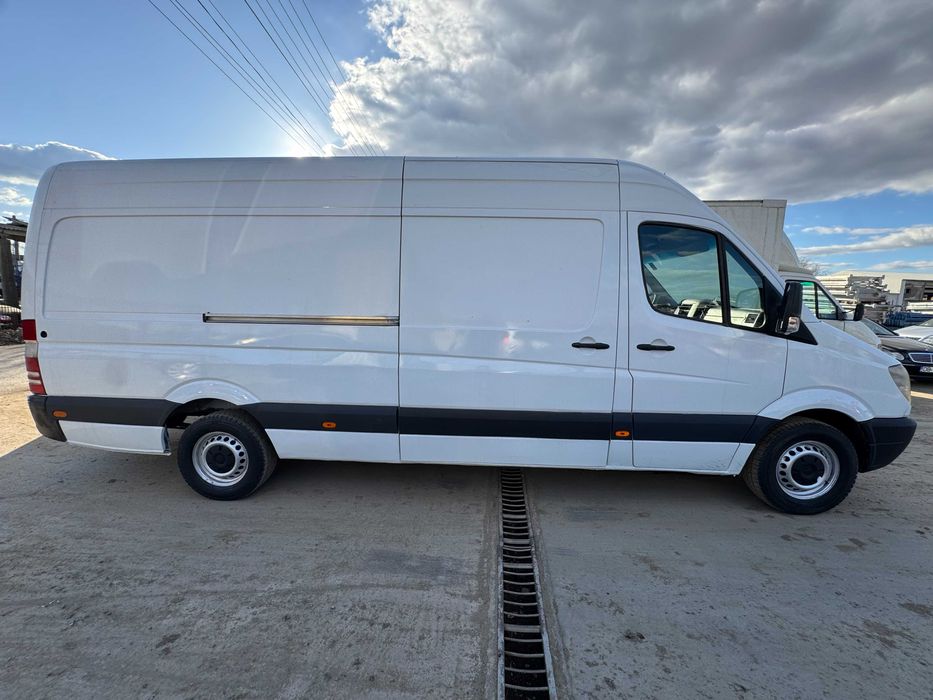 Dezmembrez Sprinter 906 Euro 4 2.2 CDI 130 cai BiTurbo