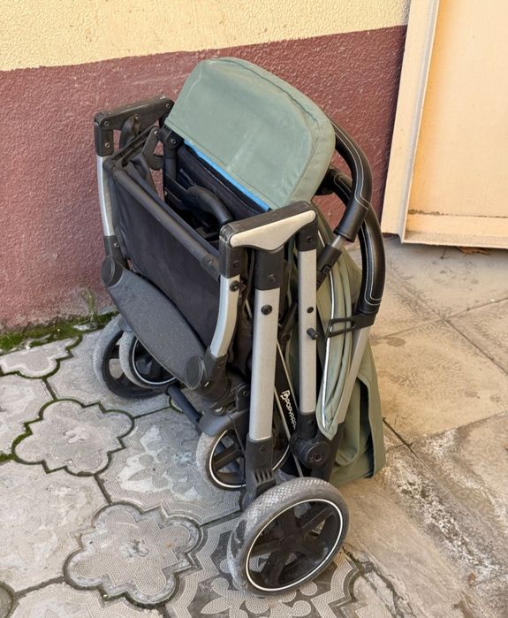 Продам коляску чемодан в хорошем состоянии