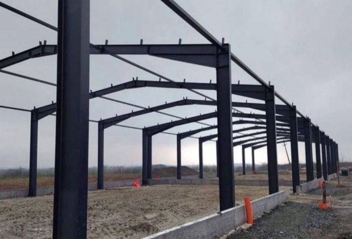 Vand hale metalice la super preț-calitate