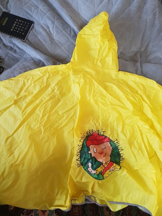 Дъждобран  и якета за дъжд - 15 лв