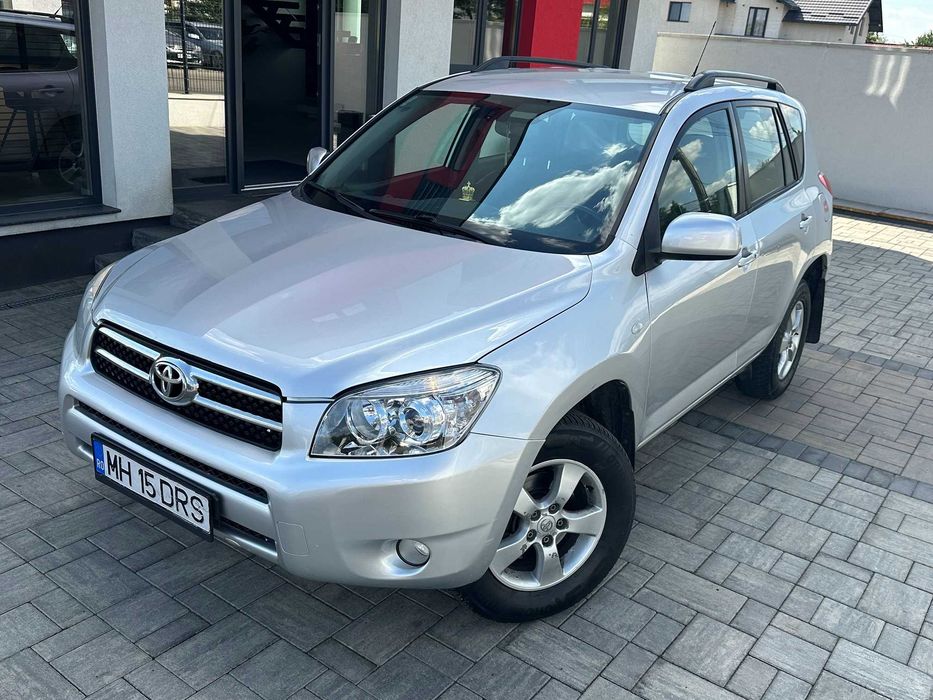 Toyota RAV-4 2,2 d4d 4x4 2007 accept variante !