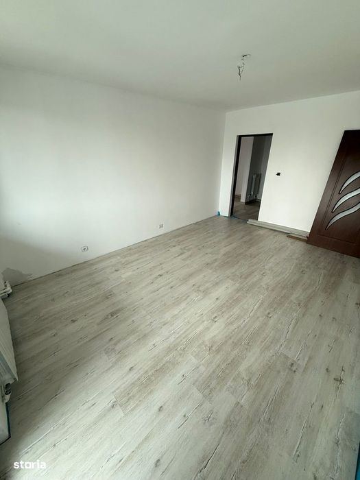 2 DECOMANDATE renovat, luminos, Orizont