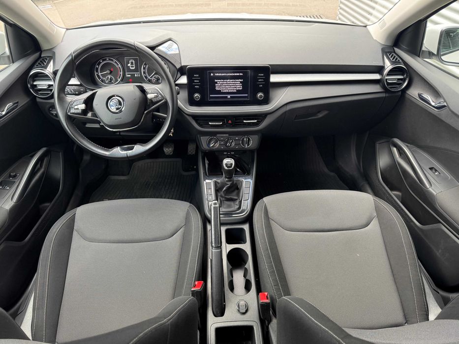 VANZARE AUTO Skoda Fabia IV - masină de oraș, consum mic
