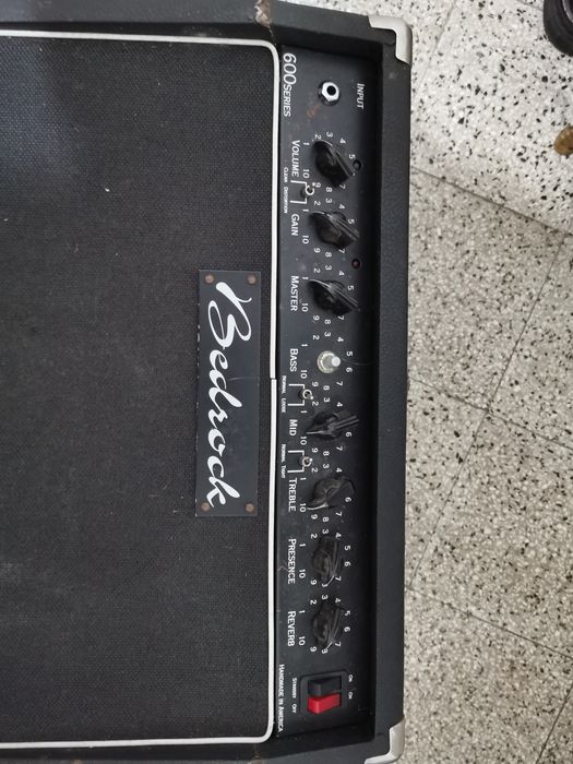 Amplificator 100 w pe lămpi made USA ani 80