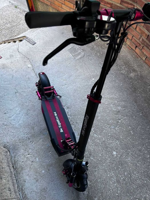 Vând trotinetă electrică KuKirin M4, în stare bună de funcționare.