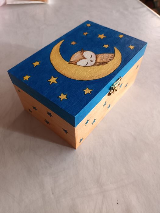 Ръчно рисувана кутия за бижута