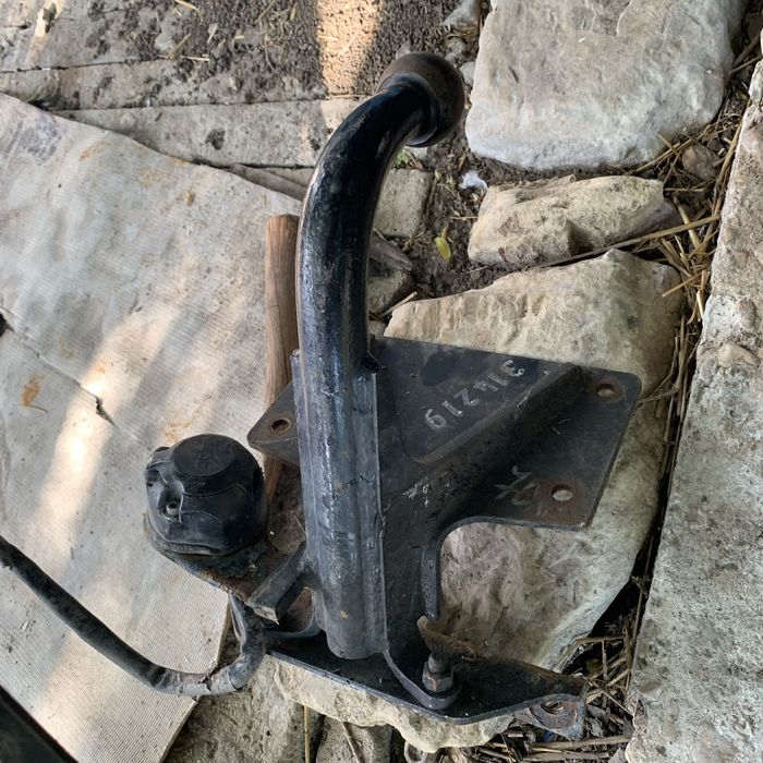 Теглич за Опел Астра Ф / огледало рено клио/ тампон мазда 626