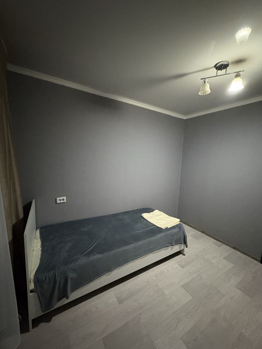 Продам 4 комнатную квартиру