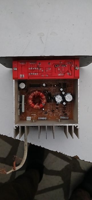 УСИЛИТЕЛ САФБУЕР учун сотилади