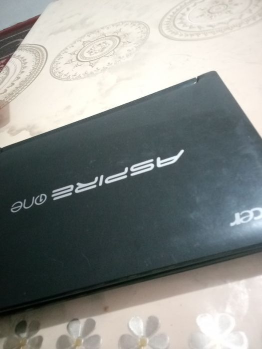 Netbook sotiladi