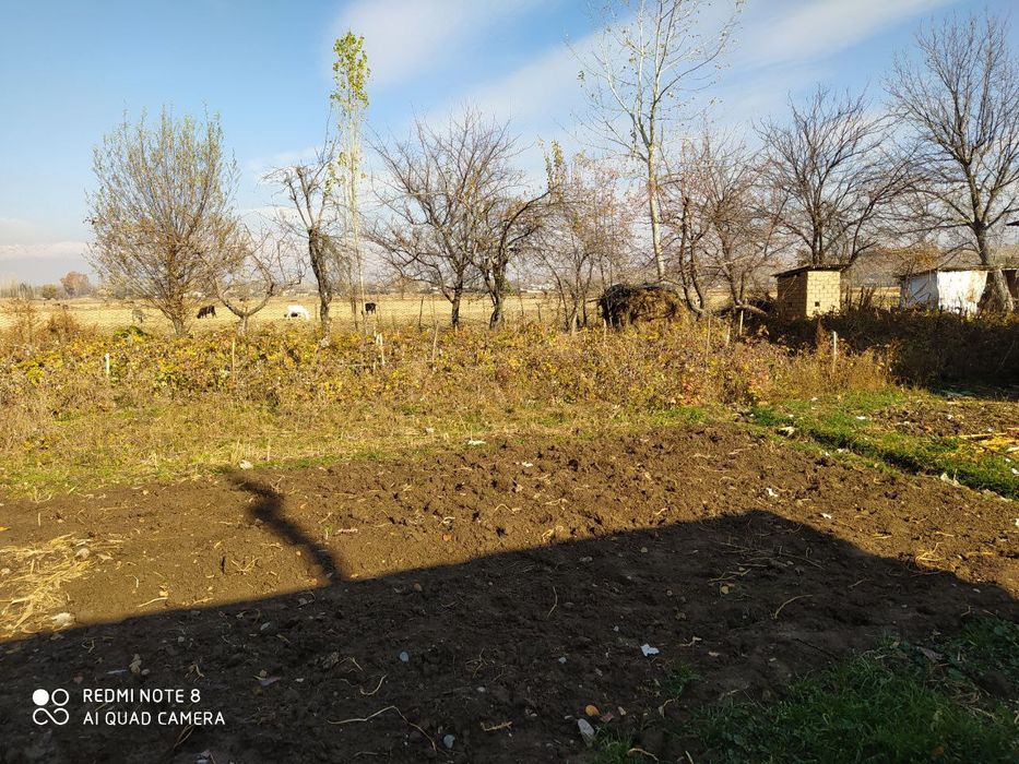 Bostonliqda uy sotiladi 9 sotiq