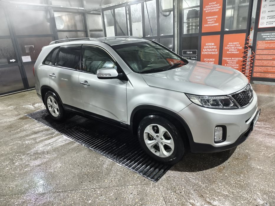 Продам Kia Sorento 2014 года