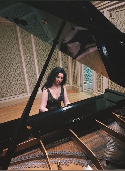 Meditatii de pian - lectii de pian online/fizic