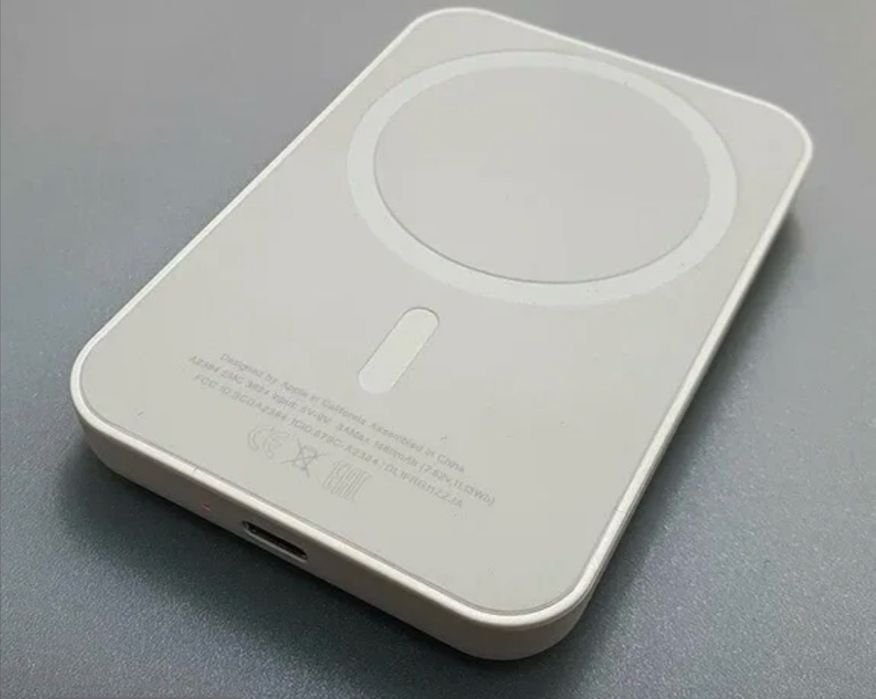 оригинальный повербанк айфон