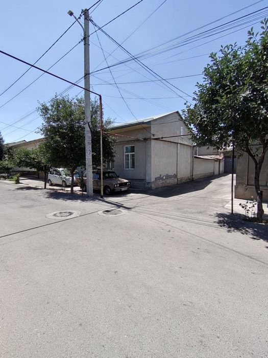 Yunus obod usta shirin batoniski 3.50 sotih yer uchastka  sotiladi