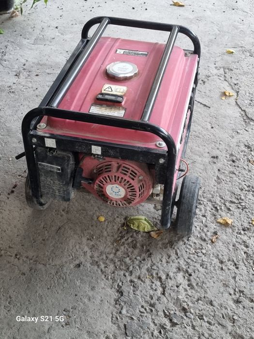 Продается бензогенератор