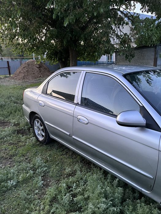 Kia Spectra продам