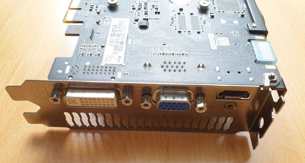 Placa video ASUS GTX 550 Ti