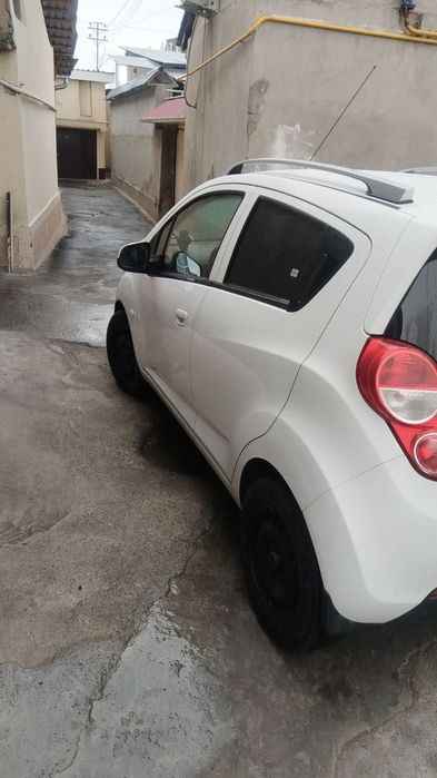 Спарк 2017 сотилади