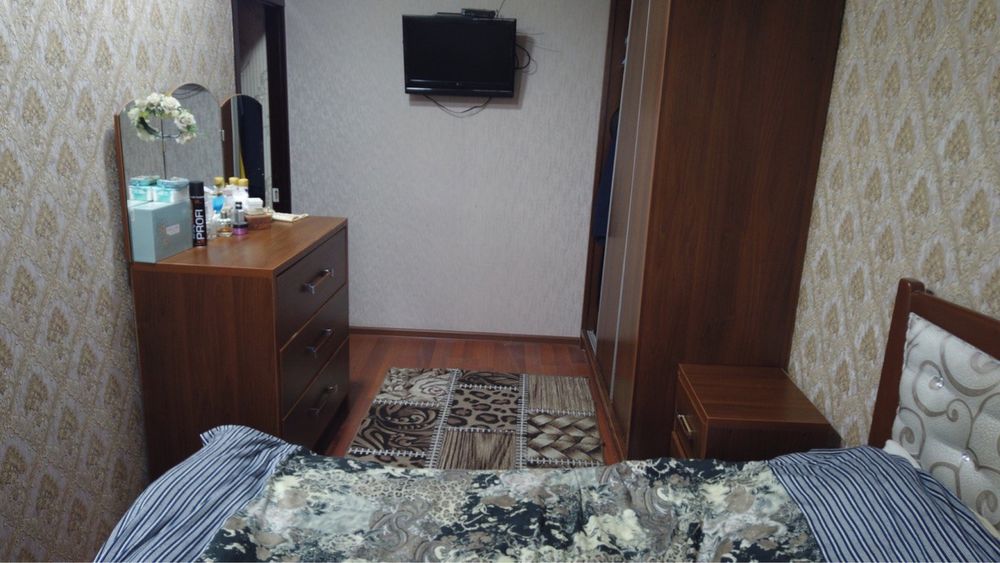 Продается 3ком на Башлыке массив Вся мебель и техника остаеться