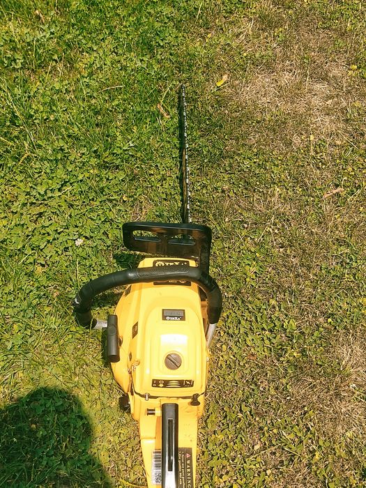 Бензо пила  теха