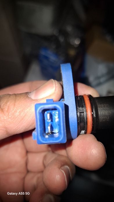 Продам датчик распредвала