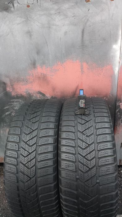 2бр. зимни гуми 225/50/17 Pirelli Sotto Zero 3 
dot22
6.5mm
Добро съст