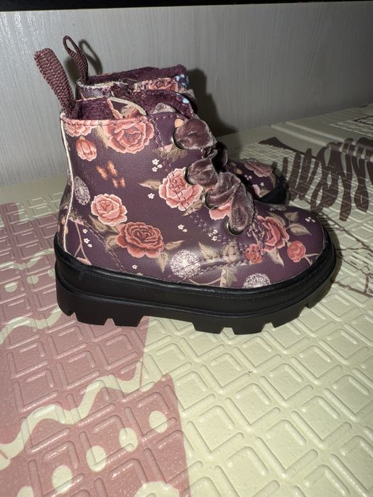 Детские ботиночки от H&M с легким утеплителем