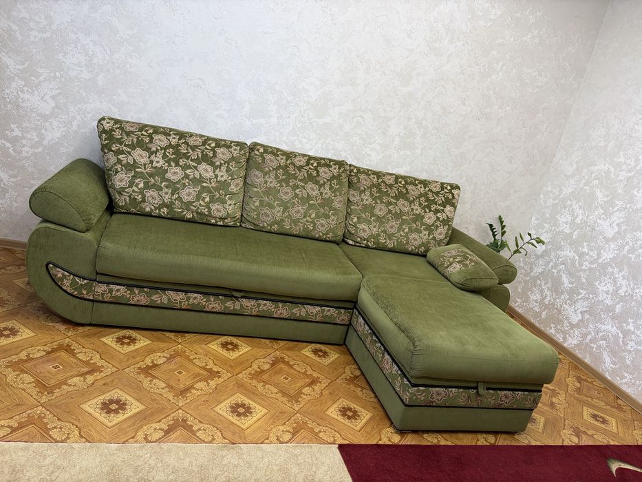 Продам диван 2.60*1.60