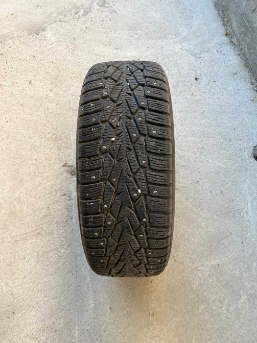 Продам зимние шины.