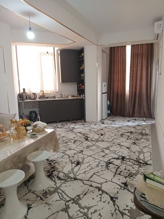 2 xonalik kvartira sotiladi. Uzbekistanskiy