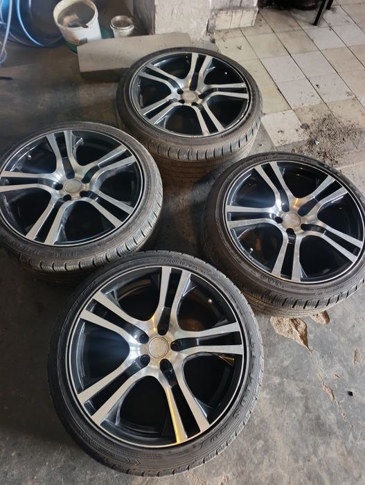 Продавам джанти с гуми 18ки 5х100