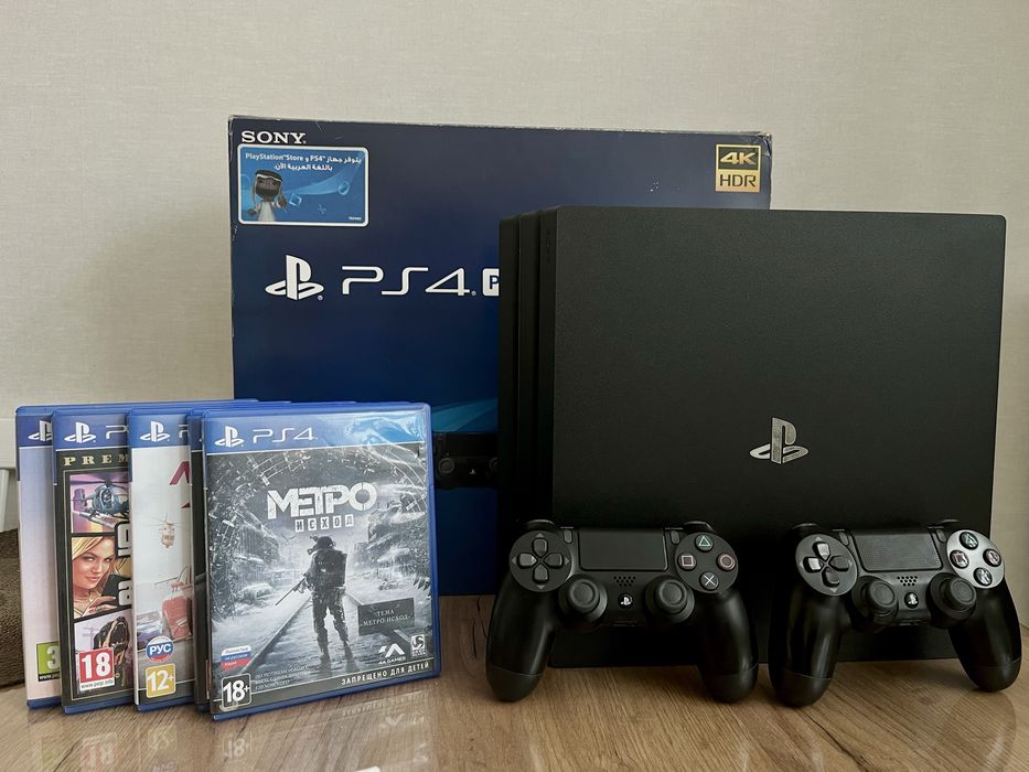 PlayStation 4 pro +5 игр